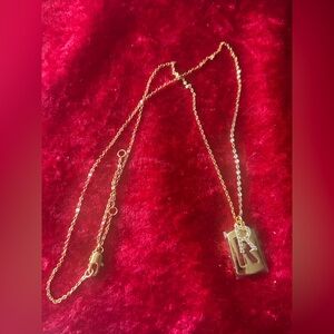 #J149 NEW Nordstrom 16" Gold 'R' Initial Charm Dog Tag Necklace